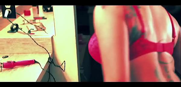 Porn Star Adria Rae Dances Topless